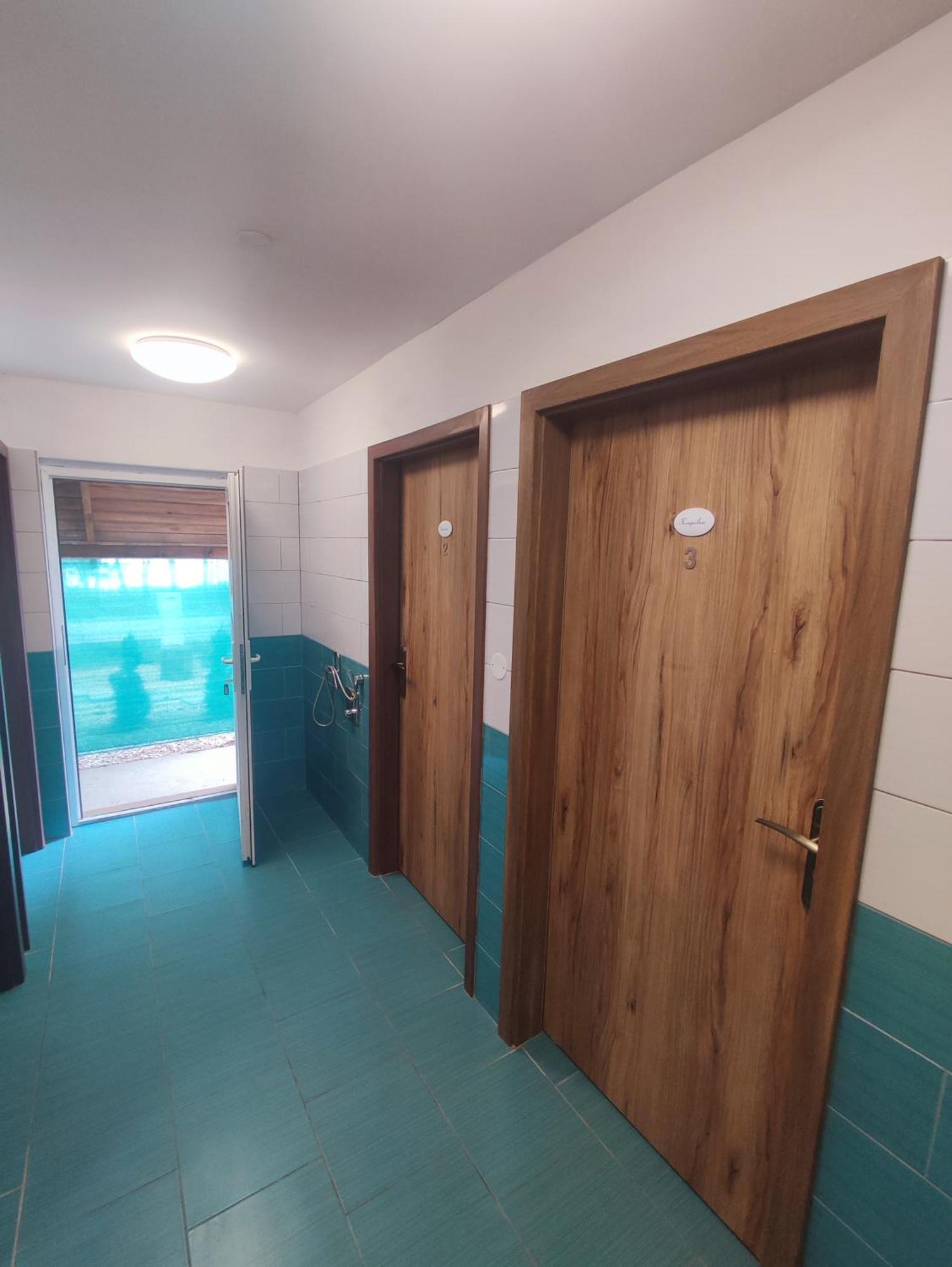 V Dřevěném Mobilheimu štít Appartement *