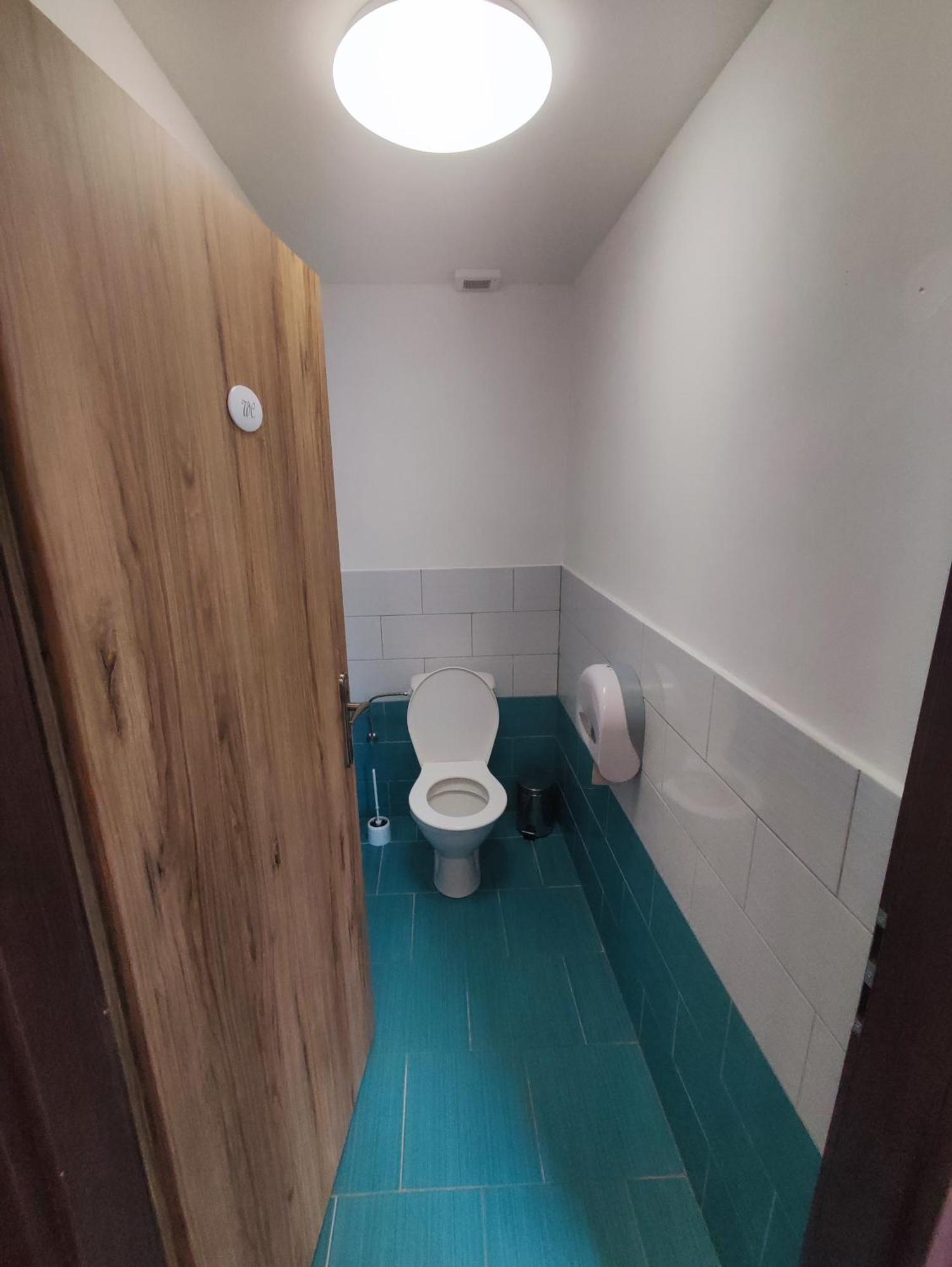 Appartement V Dřevěném Mobilheimu štít *